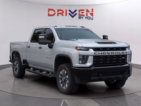 Used 2023 Chevrolet Silverado 2500 Custom w/ Custom Value Package image 7