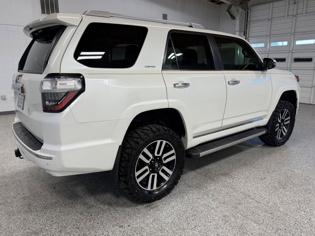 Used 2017 Toyota 4Runner Limited AWD/4WD image 5