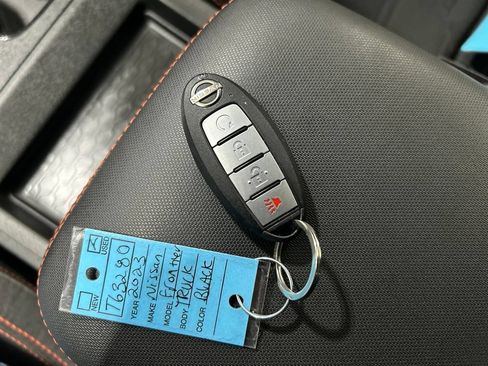 Used 2023 Nissan Frontier PRO-4X w/ Technology Package AWD/4WD image 24