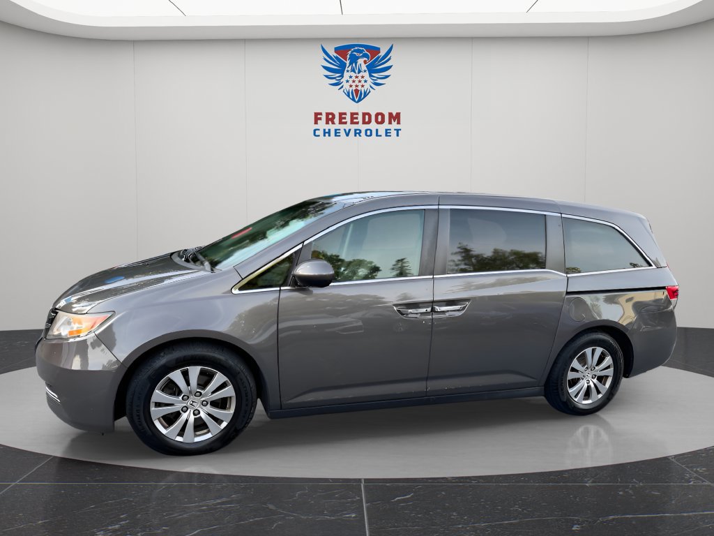 Used 2016 Honda Odyssey SE image 2