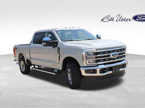 New 2026 Ford F250 Lariat w/ Lariat Premium Package AWD/4WD image 2