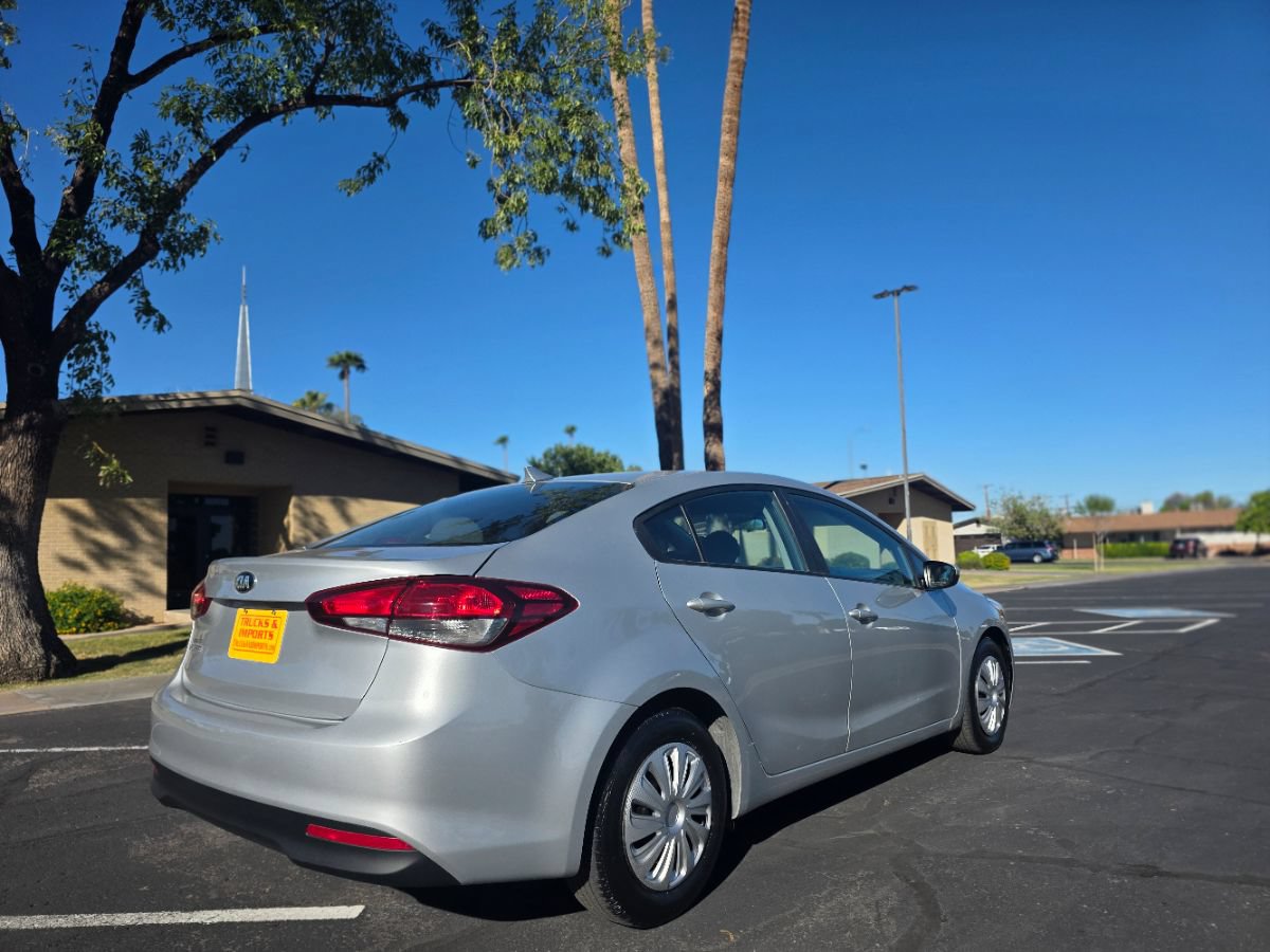 Used 2018 Kia Forte LX FWD image 6
