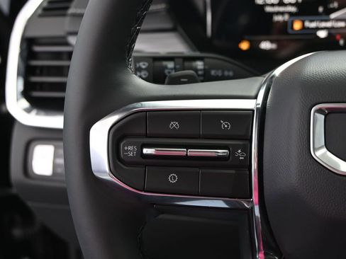 New 2025 GMC Acadia Elevation image 32