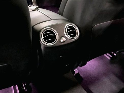 Used 2022 Mercedes-Benz GLC 300 4MATIC image 33