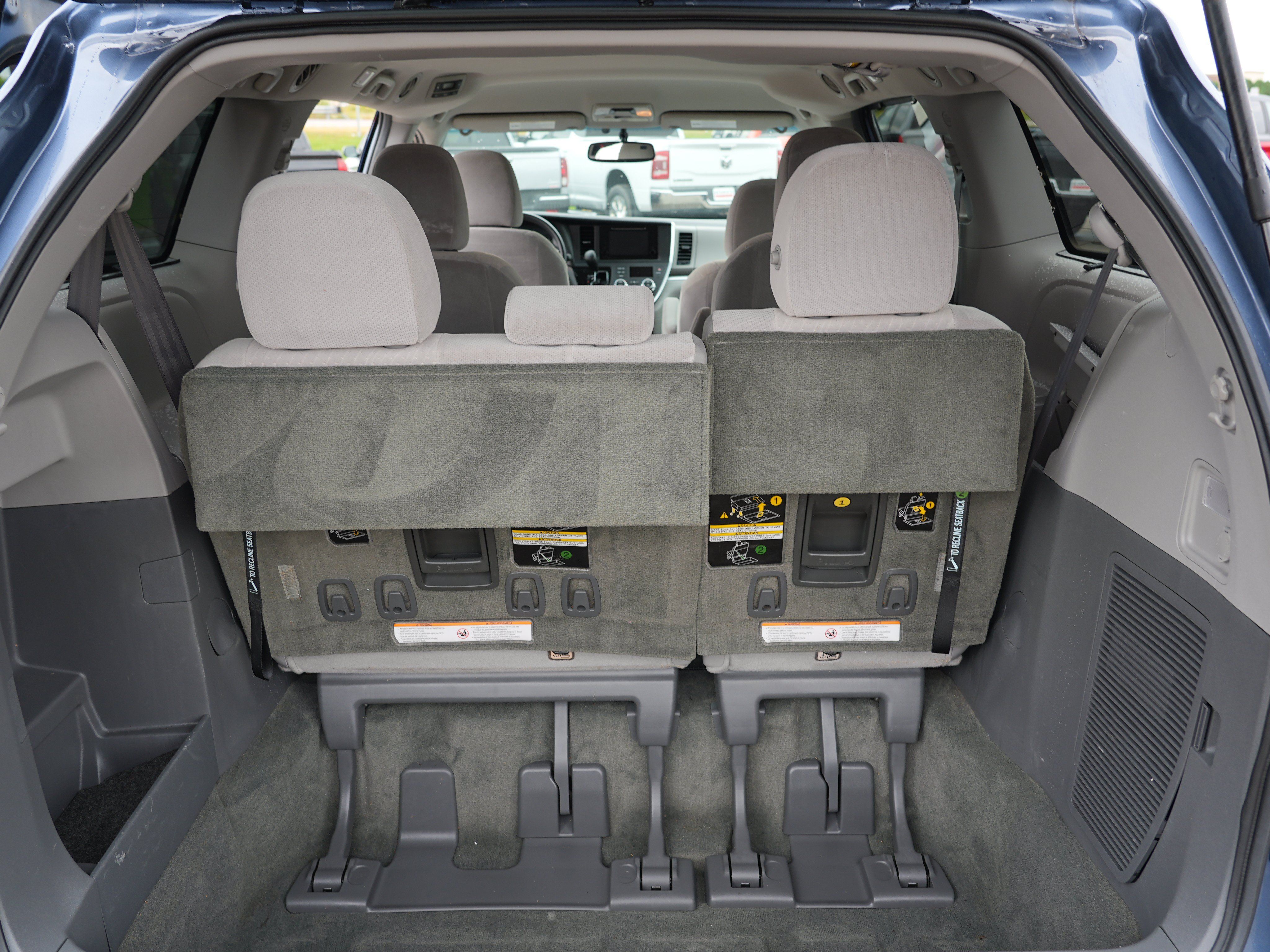 Used 2017 Toyota Sienna LE AWD/4WD image 25