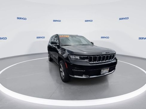Used 2022 Jeep Grand Cherokee L Limited image 2
