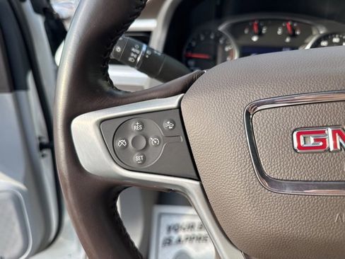 Used 2022 GMC Acadia SLT image 20