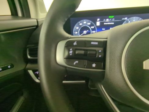 Used 2025 Kia Sportage SX FWD image 27
