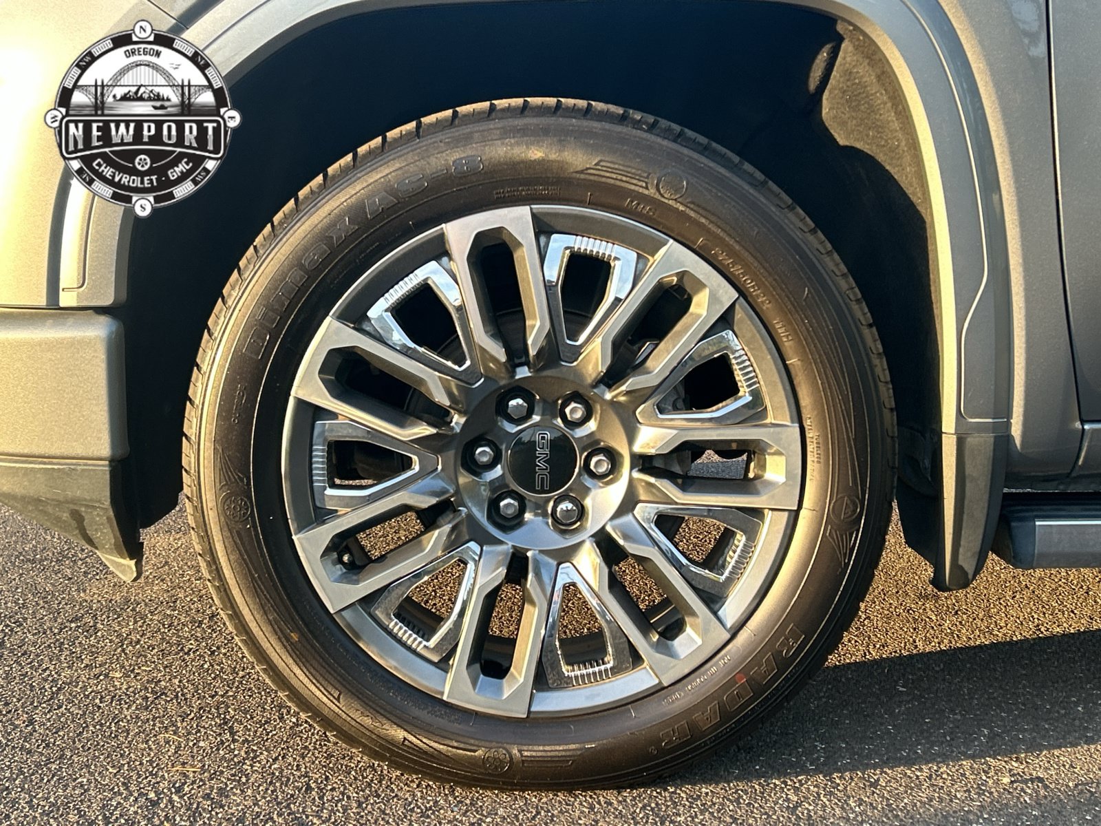 Used 2023 GMC Sierra 1500 Denali Ultimate AWD/4WD image 4