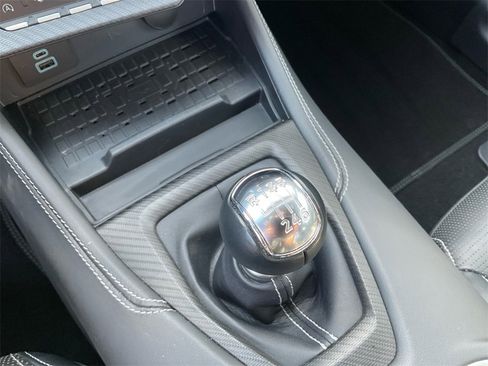 Used 2024 Ford Mustang GT Premium image 30