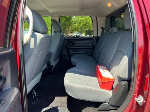 Used 2016 RAM 1500 Express AWD/4WD image 17