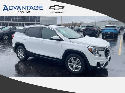 Certified 2022 GMC Terrain SLE w/ Driver Convenience Package image 1