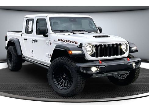 Certified 2025 Jeep Gladiator Mojave w/ Safety Group image 12