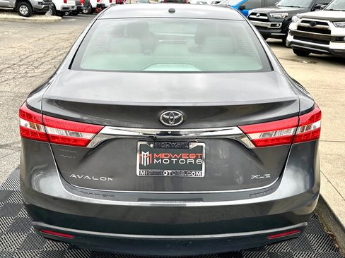 Used 2014 Toyota Avalon Limited image 10