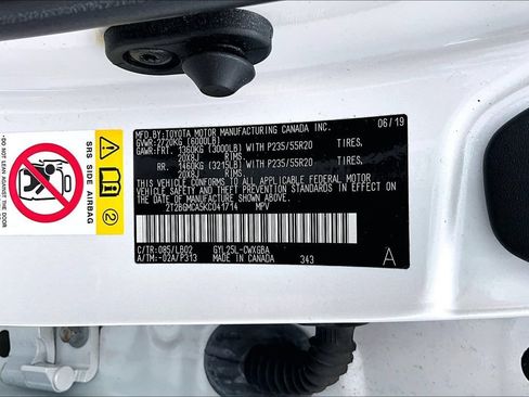 Used 2019 Lexus RX 450h AWD w/ Navigation Package image 17