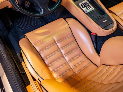 Used 2001 Ferrari 550 Maranello Coupe image 12