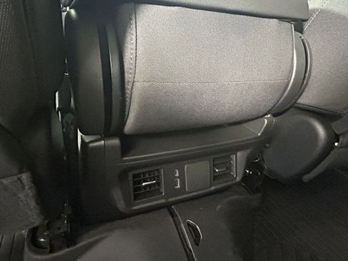 Used 2024 Chevrolet Silverado 1500 Custom Trail Boss image 16