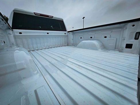 Certified 2023 GMC Sierra 1500 Pro w/ Pro Value Package image 5