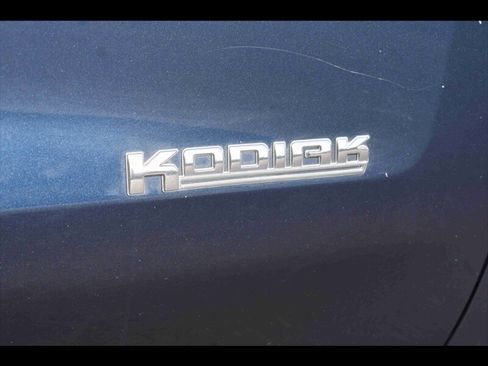 Used 2020 GMC Sierra 1500 SLE image 52