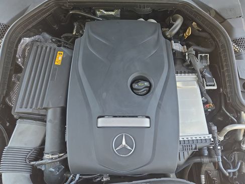 Used 2018 Mercedes-Benz C 300 Sedan image 30