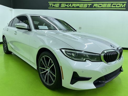 Used 2020 BMW 330i xDrive Sedan AWD/4WD image 2