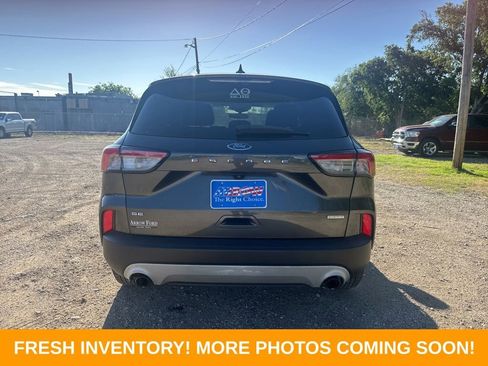 Used 2020 Ford Escape SE FWD image 3