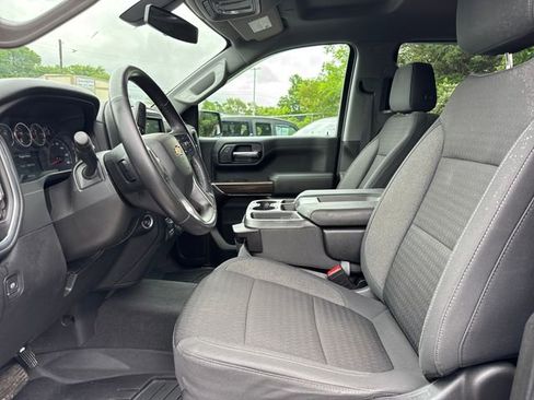 Used 2021 Chevrolet Silverado 1500 LT AWD/4WD image 12