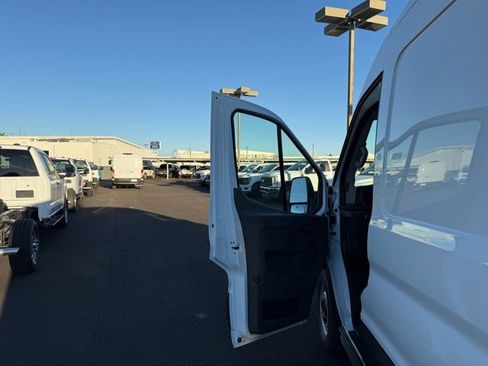 New 2026 Ford Transit 250 148 Medium Roof image 11