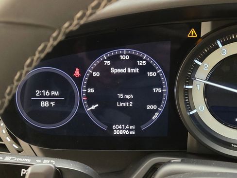 Used 2021 Porsche 911 Carrera image 36