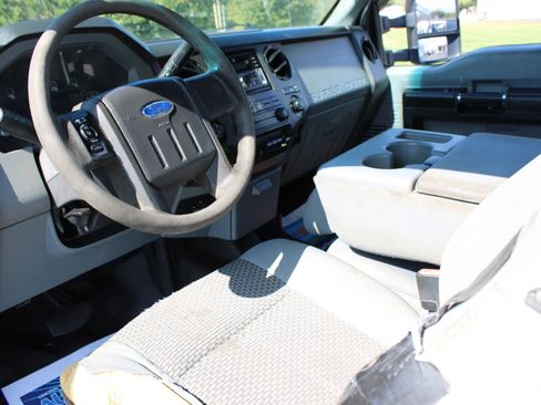 Used 2013 Ford F250 XL w/ PWR Equipment Group image 14