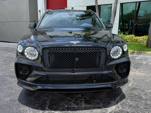 Used 2022 Bentley Bentayga AWD/4WD image 7