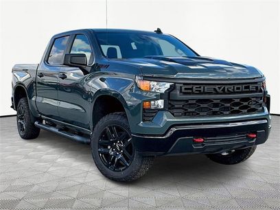 New 2026 Chevrolet Silverado 1500 Custom Trail Boss w/ LPO, Dark Essentials Package