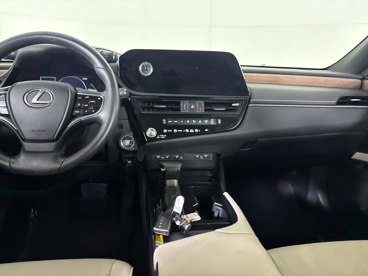 Used 2025 Lexus ES 350 w/ Premium Package FWD image 27