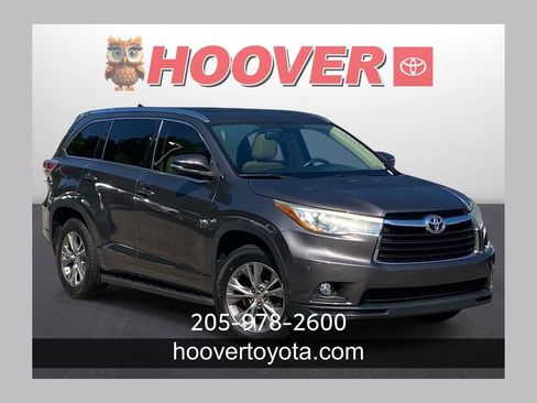 Used 2015 Toyota Highlander XLE FWD image 1