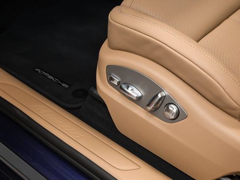 Certified 2026 Porsche Macan AWD/4WD image 24
