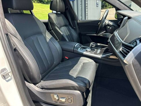 Used 2021 BMW X7 M50i w/ Dynamic Handling Package AWD/4WD image 12