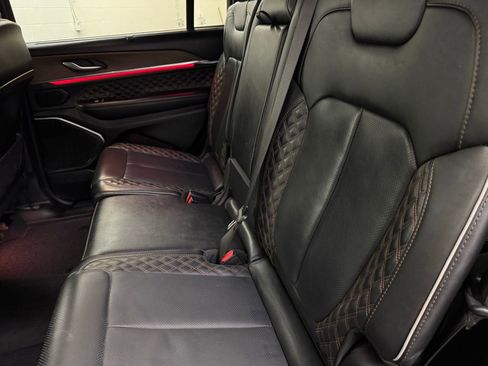 Used 2023 Jeep Grand Cherokee L Summit w/ Advanced Protech Group IV AWD/4WD image 12