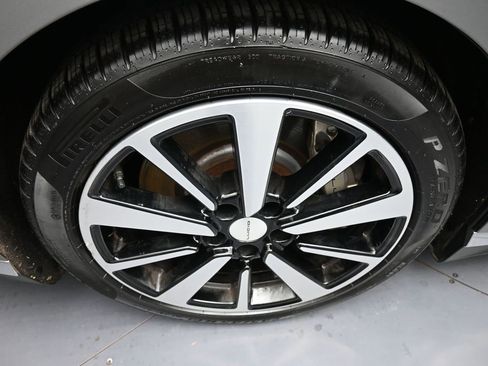 Used 2023 Lucid Air Touring image 12