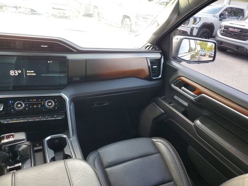 Used 2023 GMC Sierra 1500 Denali w/ Denali Reserve Package AWD/4WD image 15