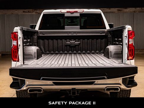 Used 2020 Chevrolet Silverado 1500 LTZ w/ LTZ Plus Package image 8