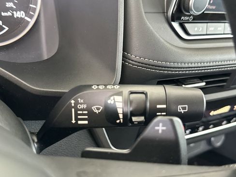 Used 2024 Nissan Rogue SV image 21