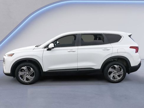 Used 2023 Hyundai Santa Fe SE FWD image 2
