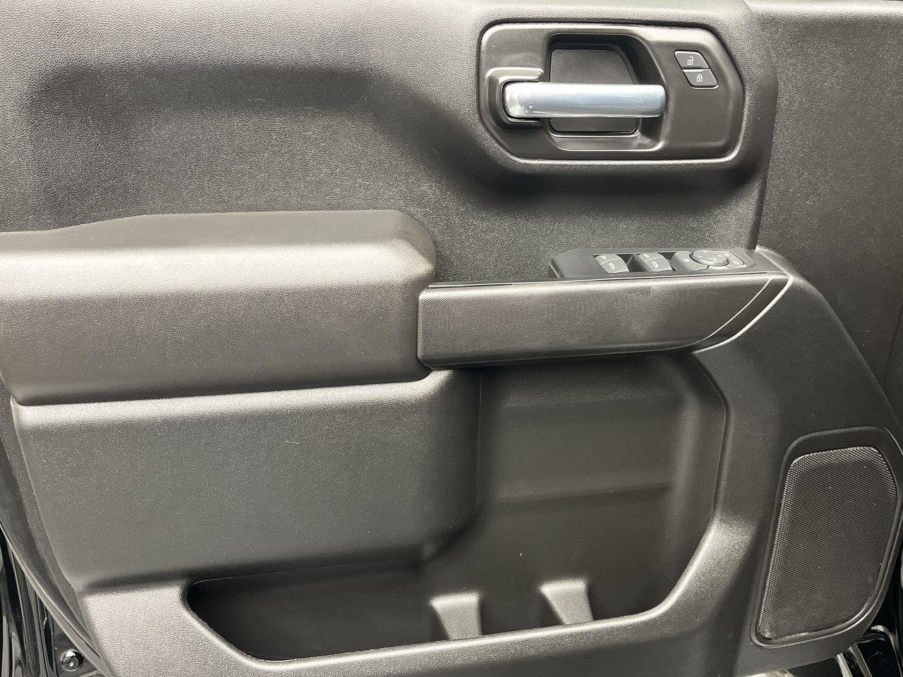 Certified 2023 Chevrolet Silverado 1500 Custom AWD/4WD image 8
