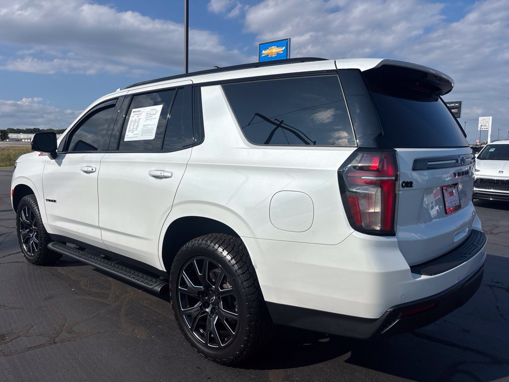 Used 2021 Chevrolet Tahoe Z71 w/ Luxury Package AWD/4WD image 4