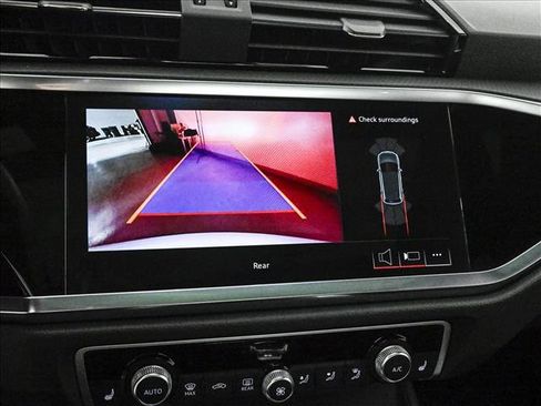 Certified 2025 Audi Q3 2.0T Premium w/ Convenience Package image 14