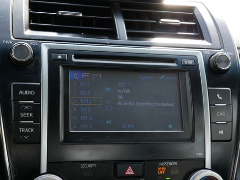 Used 2014 Toyota Camry SE w/ Fleet Convenience Package image 25