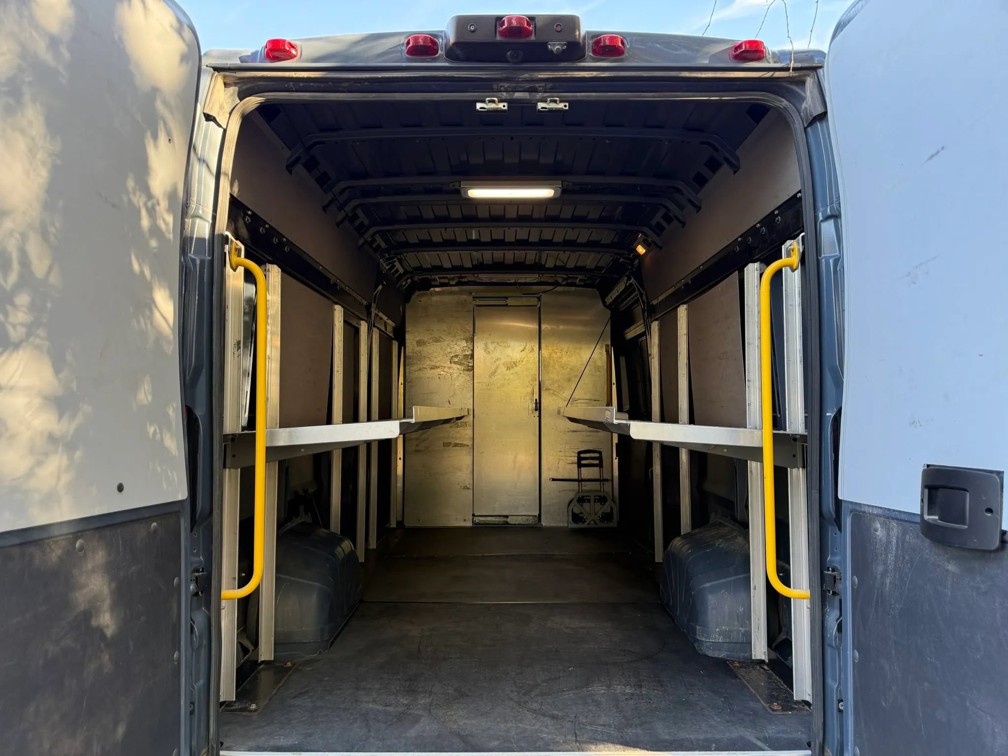 Used 2020 RAM ProMaster 3500 FWD image 13