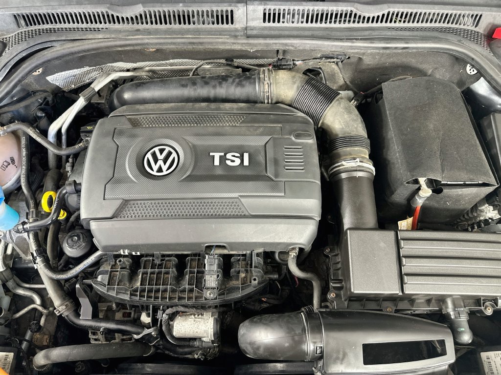 Used 2014 Volkswagen Jetta SE FWD image 35