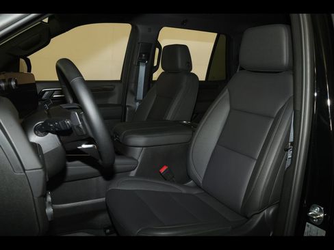 Used 2026 Chevrolet Tahoe LT w/ Comfort Package AWD/4WD image 27