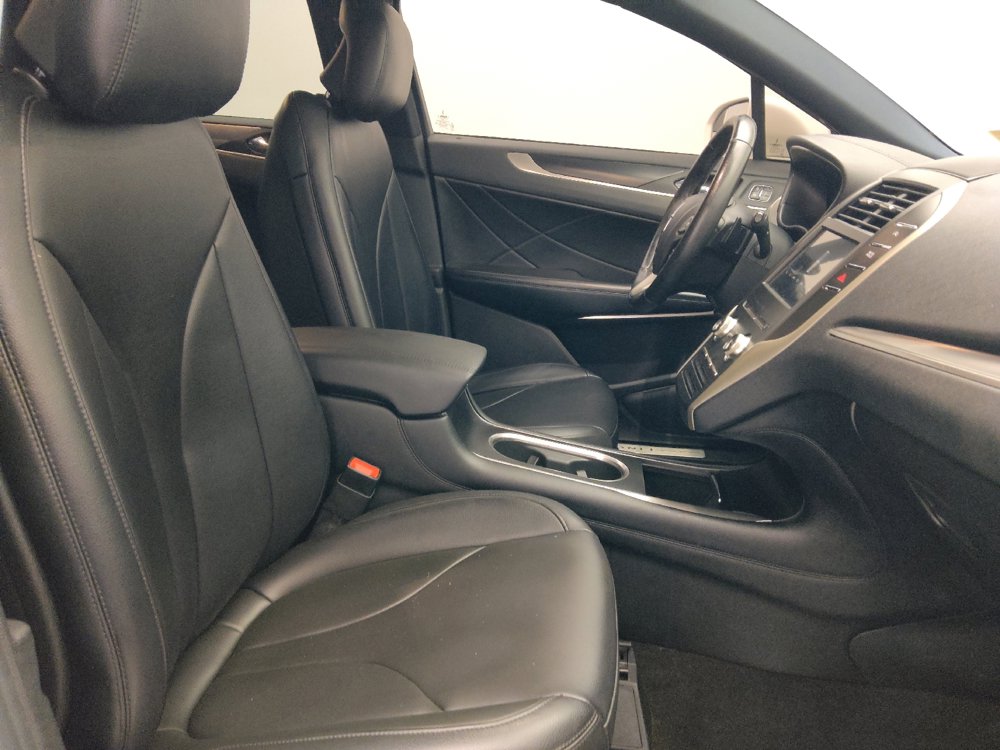 Used 2019 Lincoln MKC Premiere FWD image 21